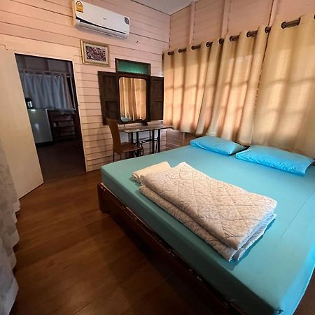 ครูหนูบ้านพัก แหลมงอบ Krunou Baanpak Trat Exteriör bild