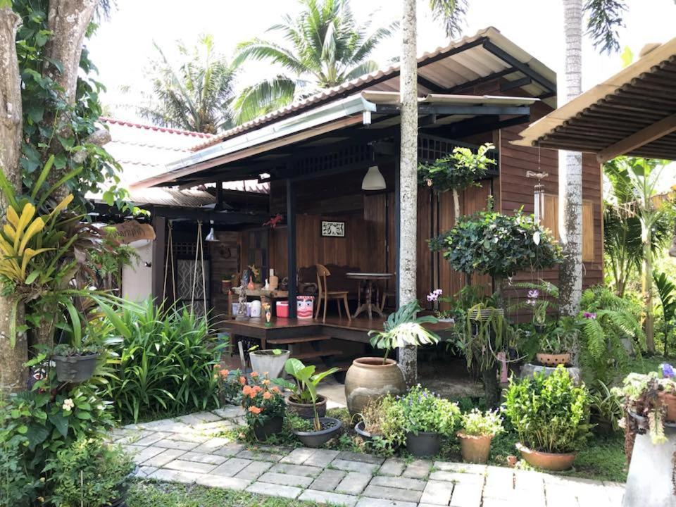 ครูหนูบ้านพัก แหลมงอบ Krunou Baanpak Trat Exteriör bild