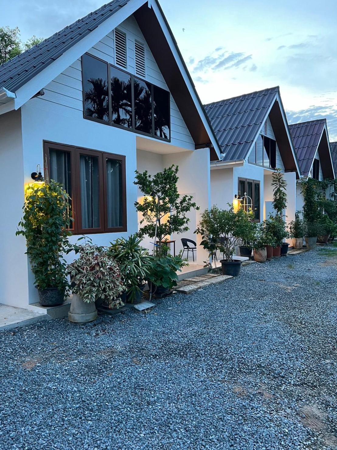 ครูหนูบ้านพัก แหลมงอบ Krunou Baanpak Trat Exteriör bild