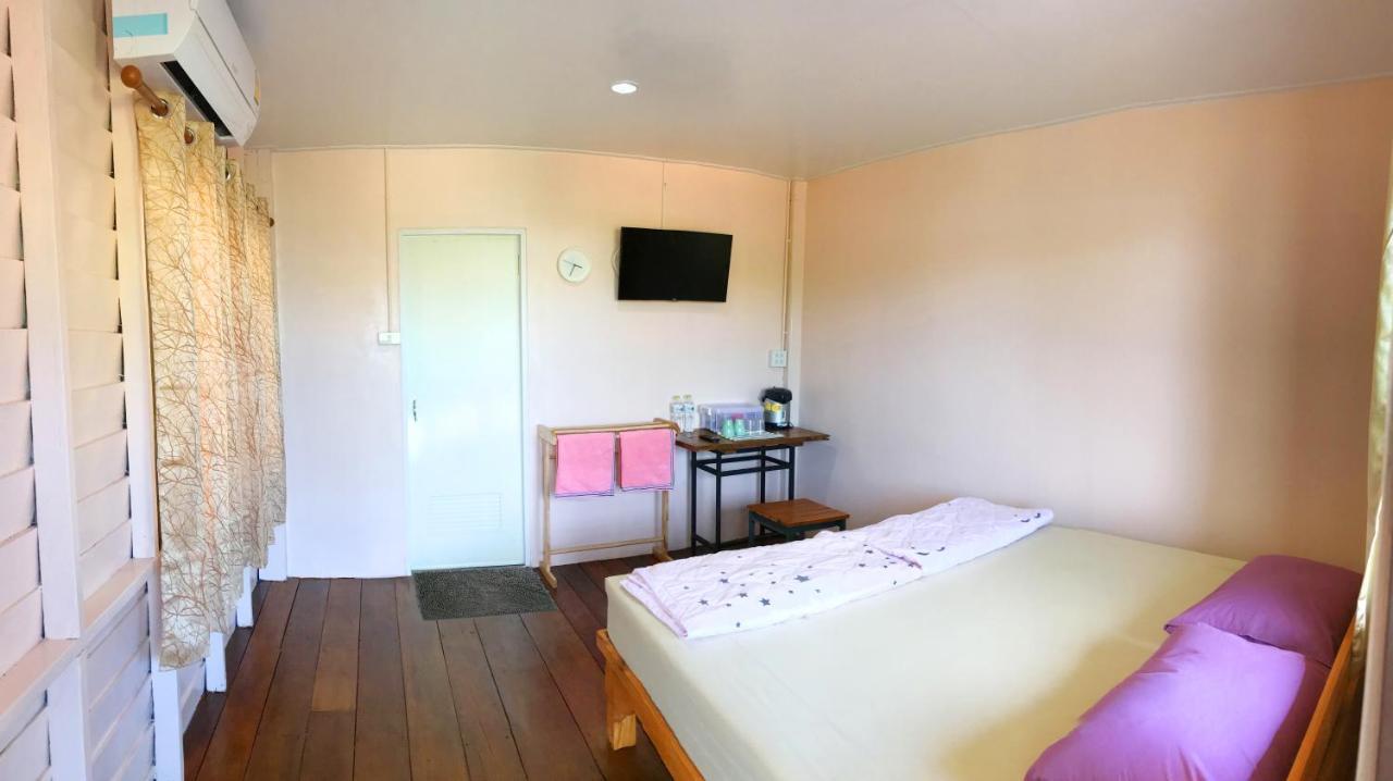 ครูหนูบ้านพัก แหลมงอบ Krunou Baanpak Trat Exteriör bild
